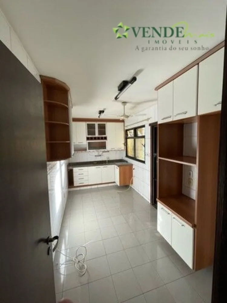 Casa, 4 quartos, 360 m² - Foto 4