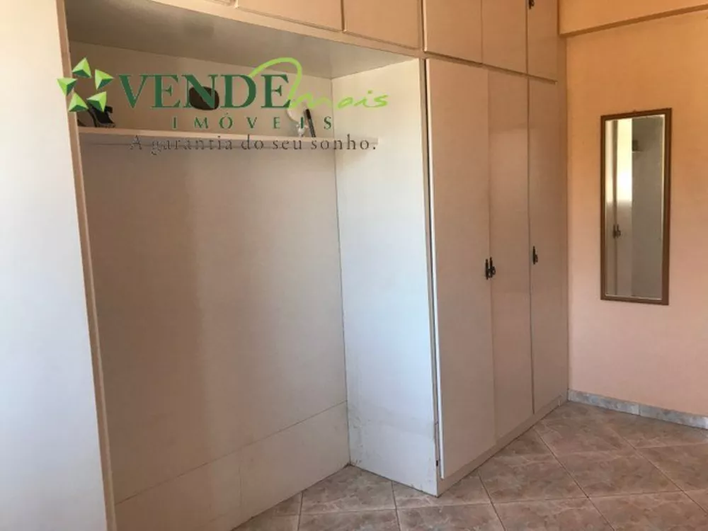 Apartamento à venda com 2 quartos, 70m² - Foto 4