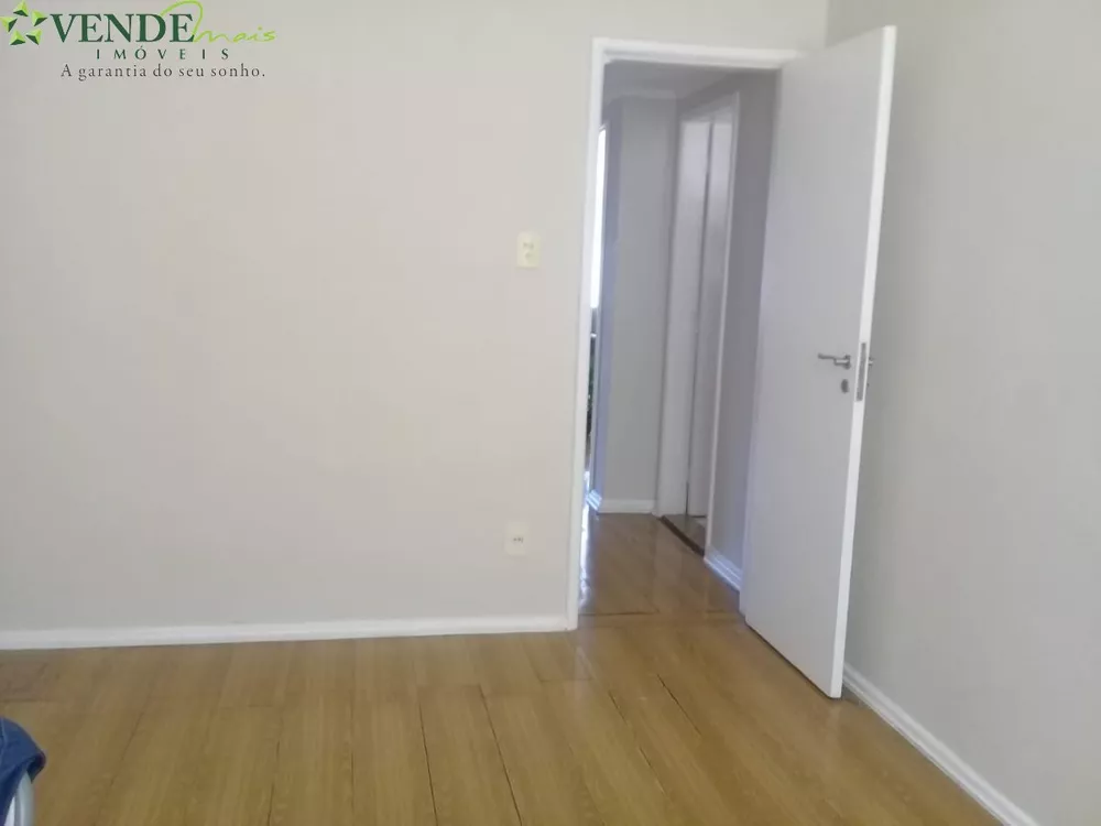 Apartamento à venda com 2 quartos, 82m² - Foto 3