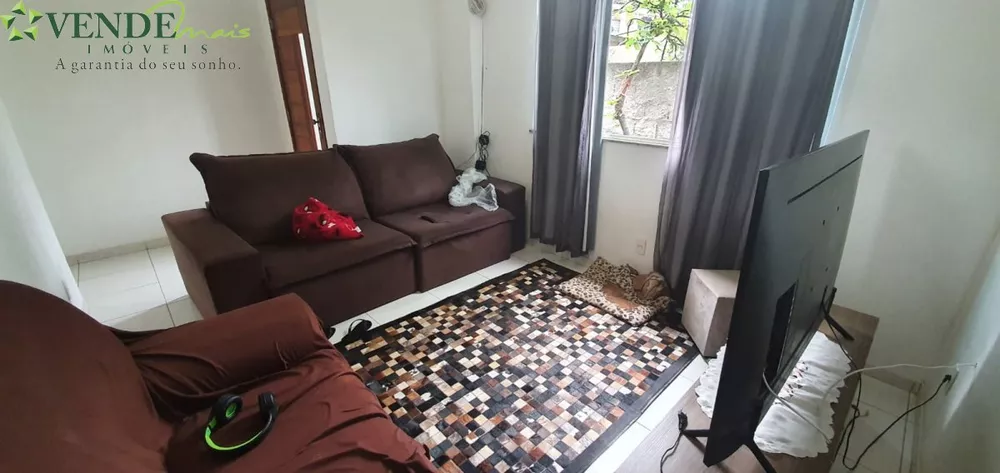 Casa à venda com 2 quartos, 80m² - Foto 4