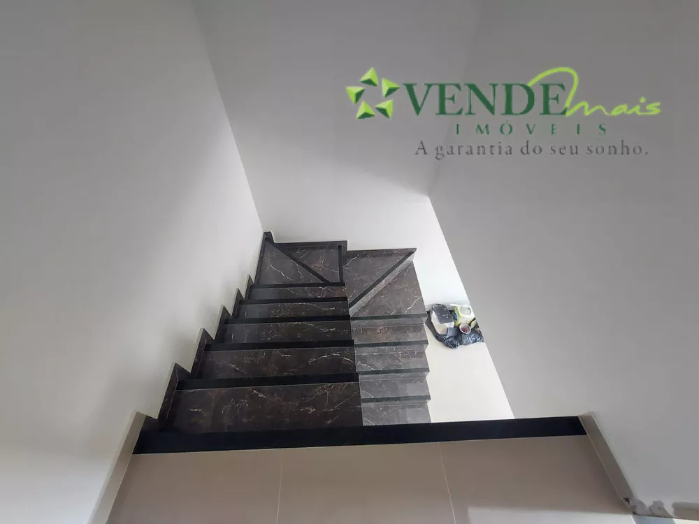 Casa à venda com 2 quartos, 120m² - Foto 4