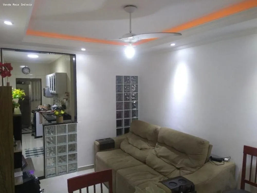 Casa, 2 quartos, 72 m² - Foto 1