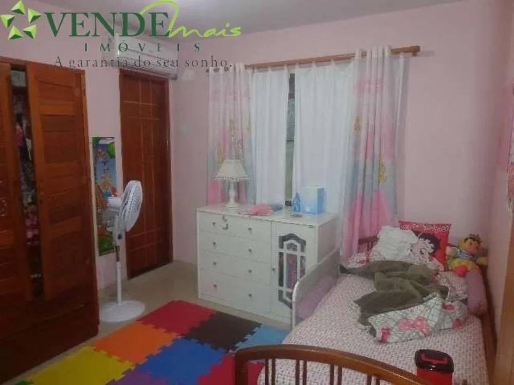 Casa, 3 quartos, 230 m² - Foto 15