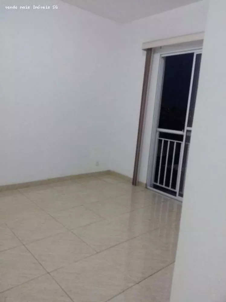 Apartamento à venda com 2 quartos, 60m² - Foto 3