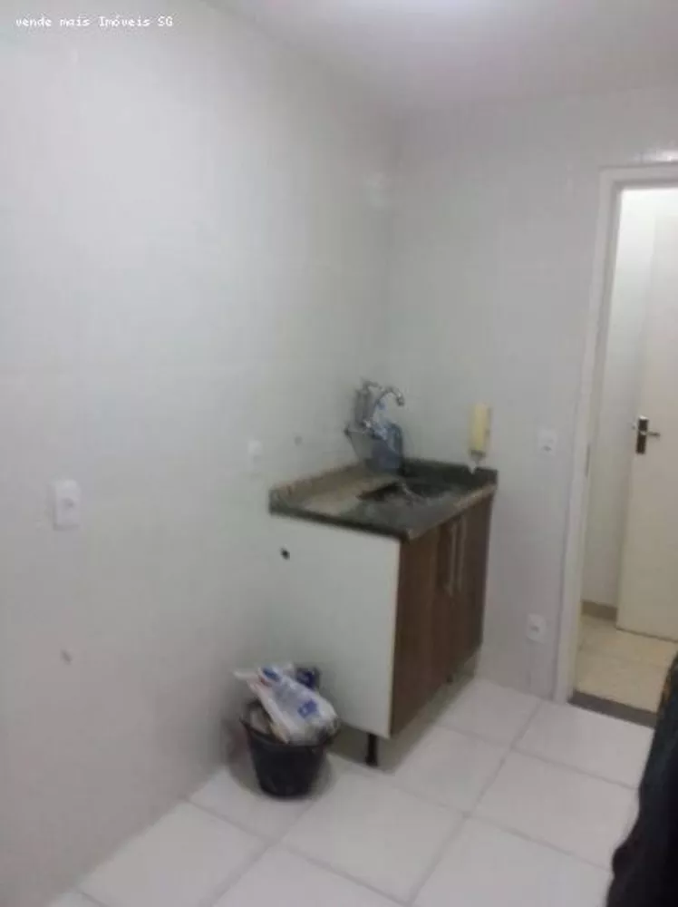 Apartamento à venda com 2 quartos, 60m² - Foto 1