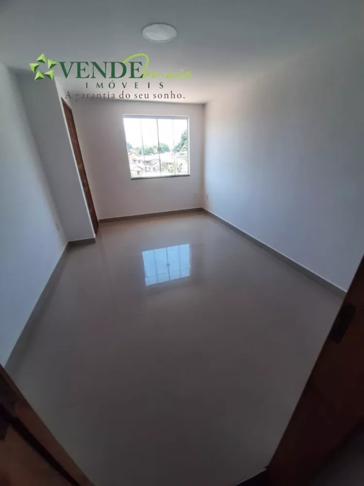 Casa à venda com 2 quartos, 80m² - Foto 4