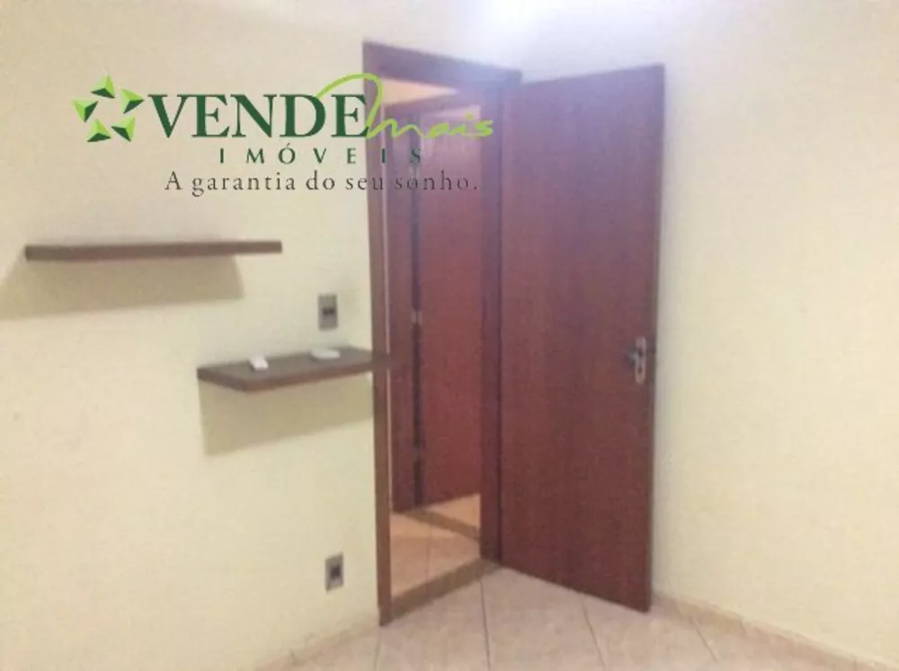 Apartamento à venda com 2 quartos, 65m² - Foto 2