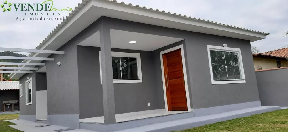 Casa à venda com 3 quartos, 108m² - Foto 1