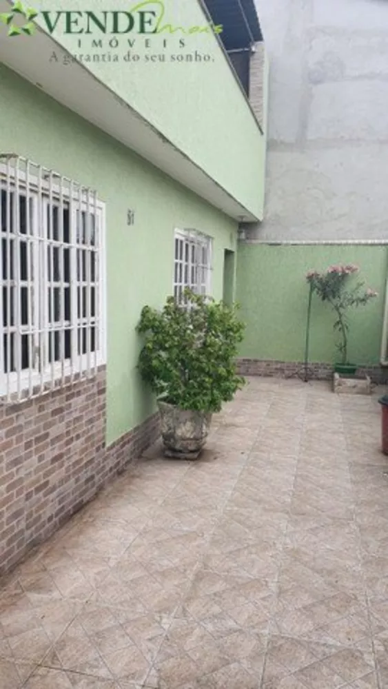 Casa à venda com 3 quartos, 120m² - Foto 2