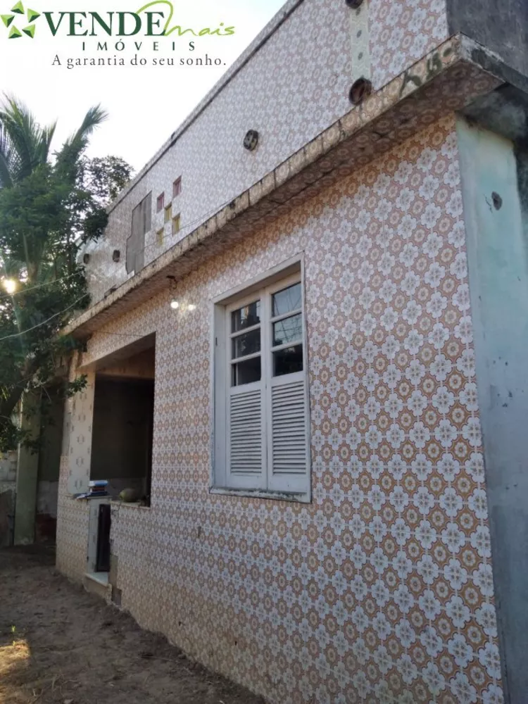 Casa à venda com 2 quartos, 70m² - Foto 1