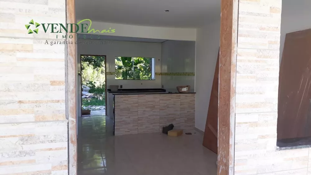 Casa à venda com 2 quartos, 80m² - Foto 2