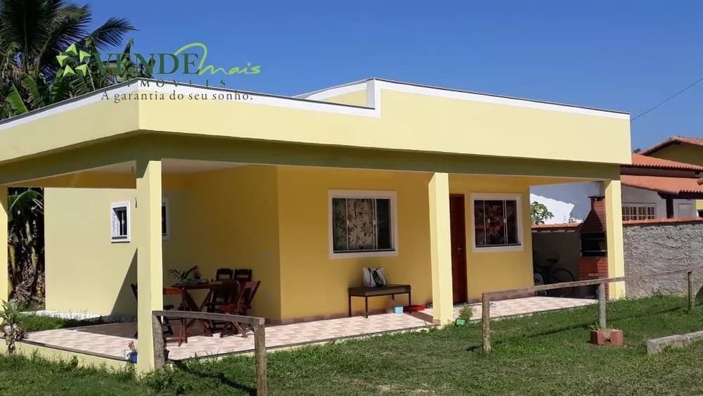 Casa à venda com 2 quartos, 80m² - Foto 1