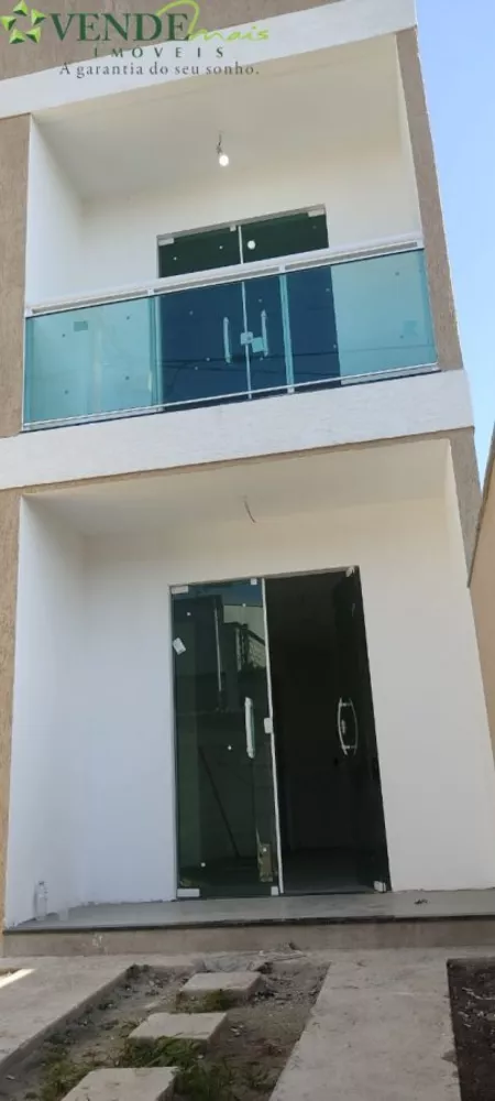 Casa à venda com 2 quartos, 80m² - Foto 1