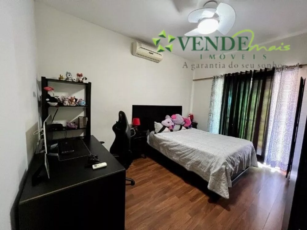 Casa, 6 quartos, 240 m² - Foto 16