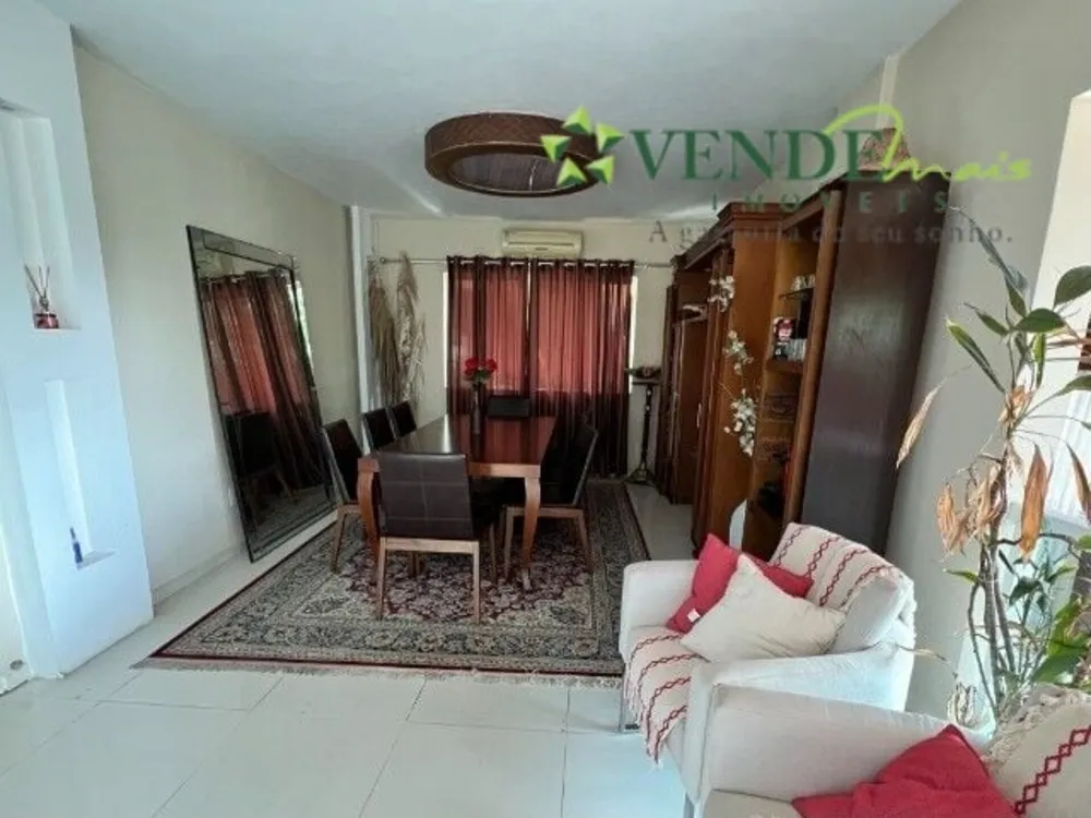 Casa, 6 quartos, 240 m² - Foto 9