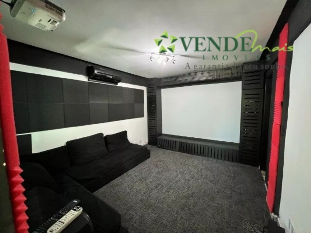 Casa, 6 quartos, 240 m² - Foto 18