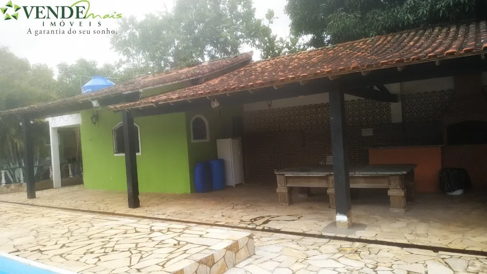 Sítio, 4 quartos, 1600 m² - Foto 1