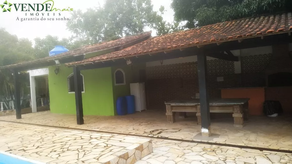 Sítio, 4 quartos, 1600 m² - Foto 1