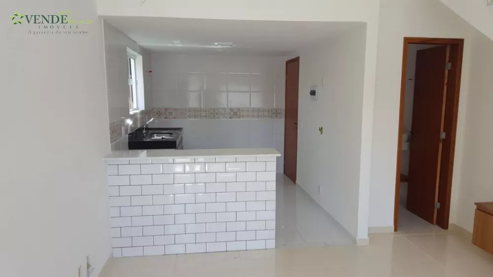 Casa à venda com 2 quartos, 75m² - Foto 3