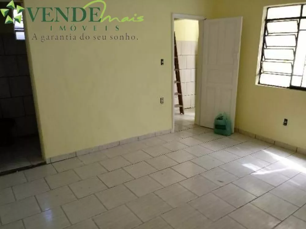 Casa à venda com 1 quarto, 360m² - Foto 5