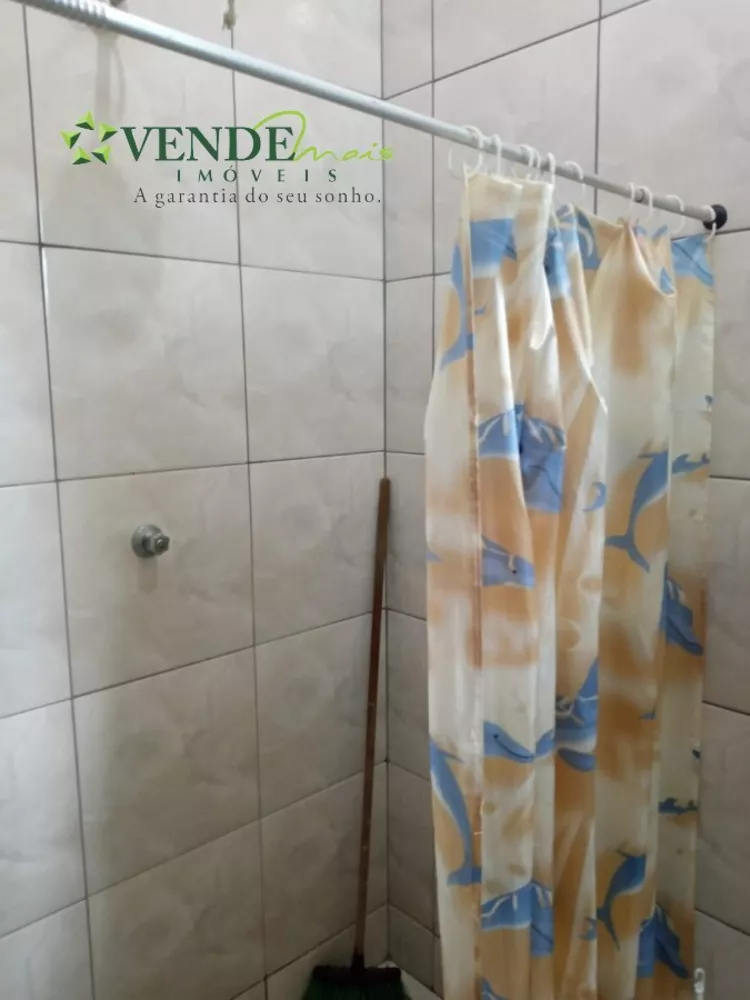 Casa à venda com 1 quarto, 100m² - Foto 2