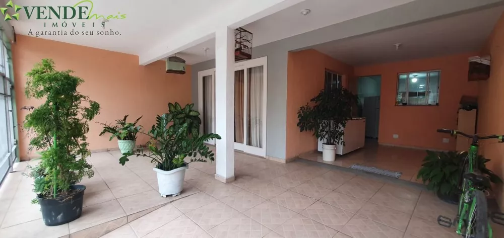 Casa à venda com 3 quartos, 120m² - Foto 3