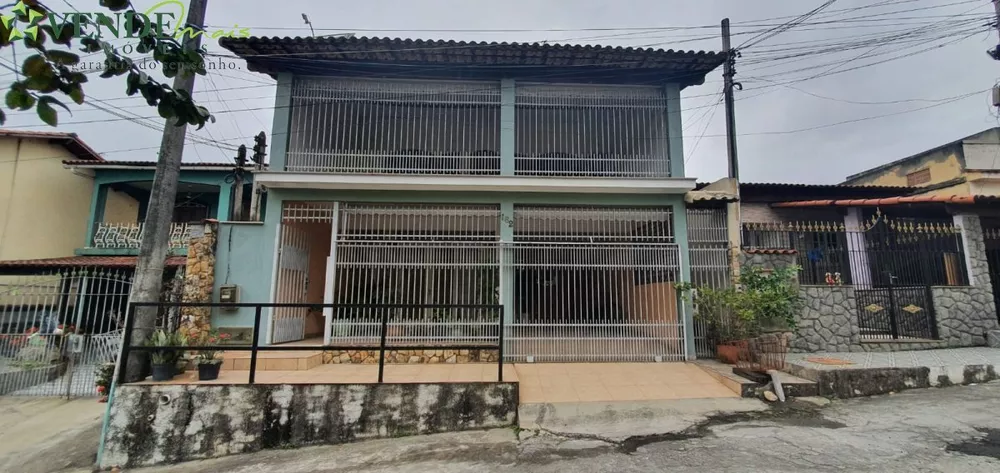 Casa à venda com 3 quartos, 120m² - Foto 1