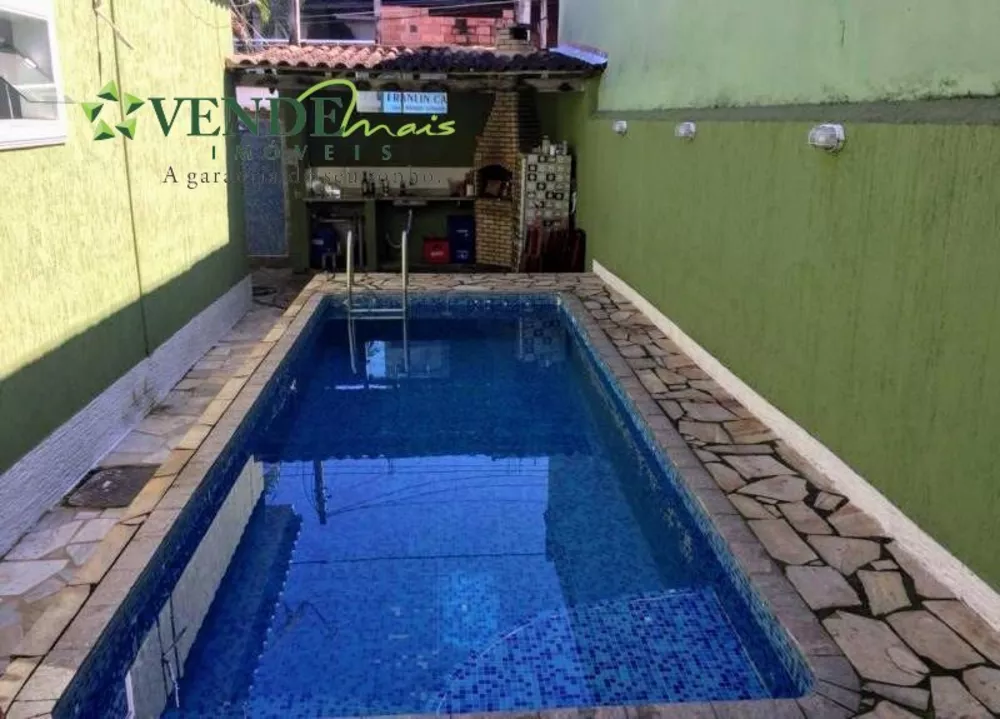 Casa à venda com 3 quartos, 150m² - Foto 1