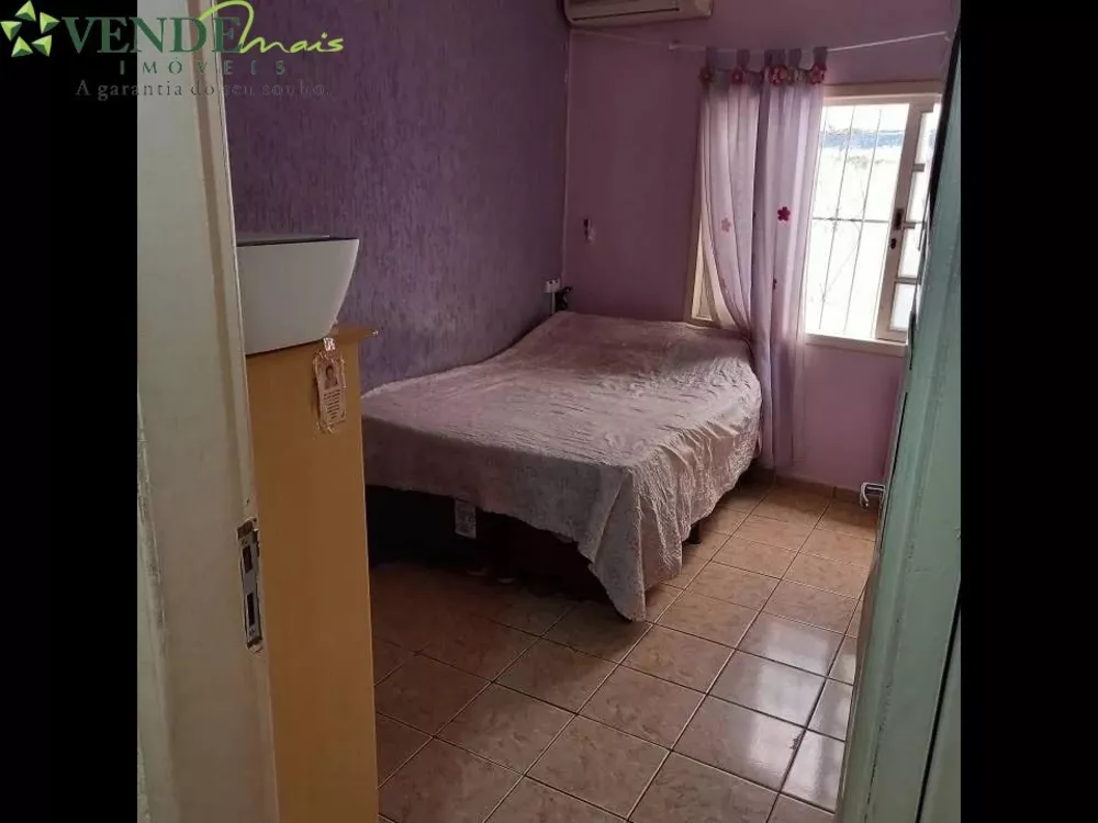 Casa à venda com 4 quartos, 596m² - Foto 4