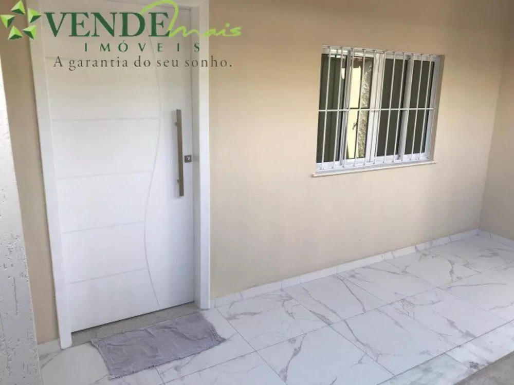 Casa à venda com 3 quartos, 90m² - Foto 2