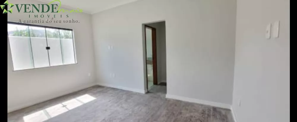 Casa à venda com 3 quartos, 134m² - Foto 3