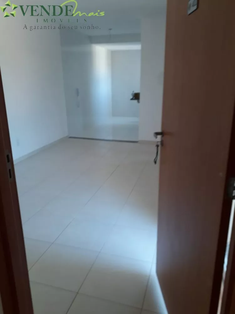 Apartamento à venda com 2 quartos, 48m² - Foto 3