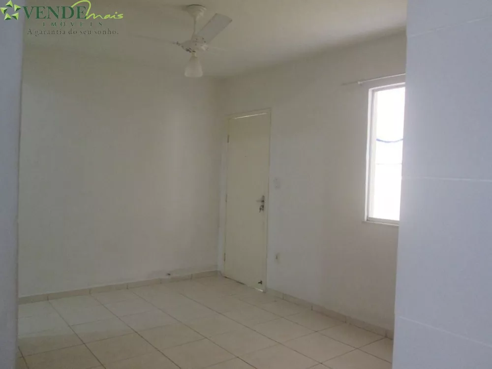 Apartamento à venda com 2 quartos, 60m² - Foto 2