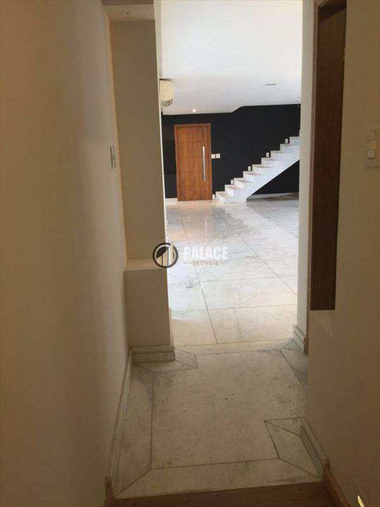 Cobertura à venda com 4 quartos, 250m² - Foto 2