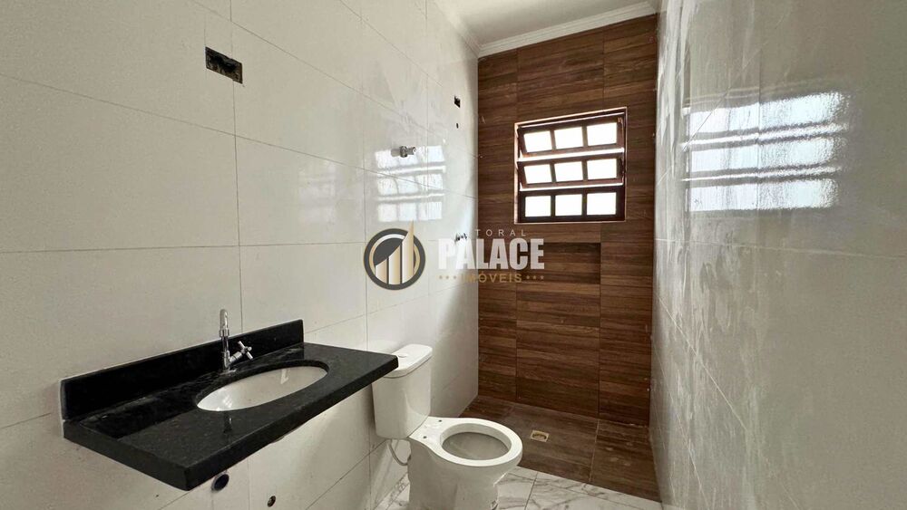 Casa à venda com 2 quartos, 90m² - Foto 4