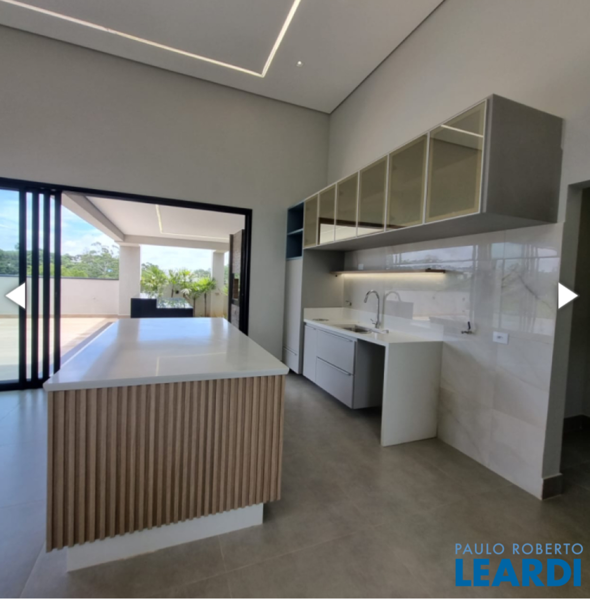 Casa à venda com 4 quartos, 304m² - Foto 6