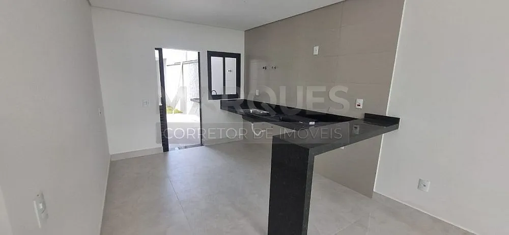 Casa, 3 quartos, 104 m² - Foto 1
