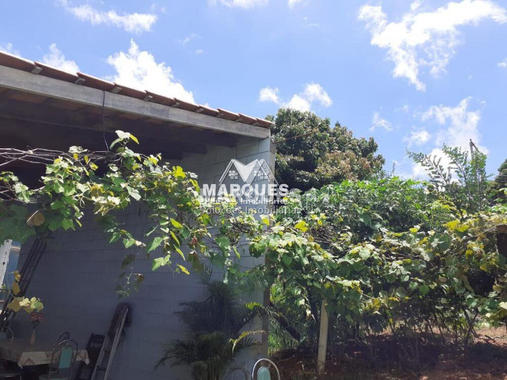 Chácara à venda com 4 quartos, 1000m² - Foto 2