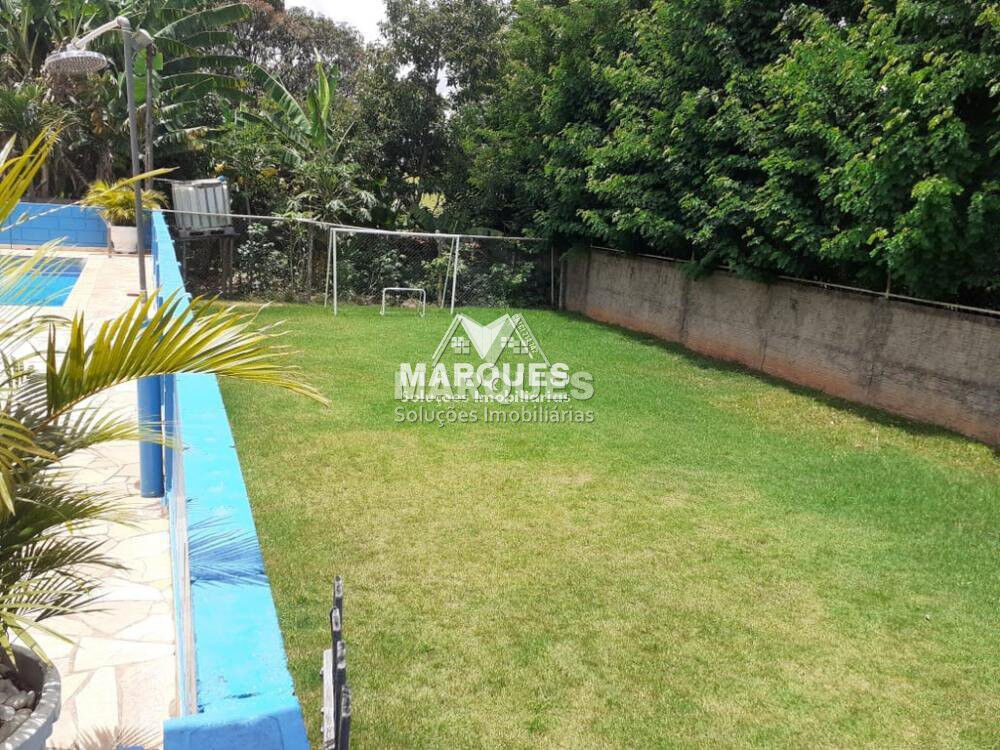 Chácara à venda com 4 quartos, 1000m² - Foto 1