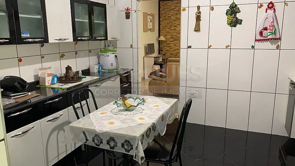 Casa, 3 quartos, 250 m² - Foto 7