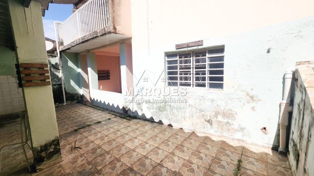 Casa à venda com 3 quartos, 120m² - Foto 27