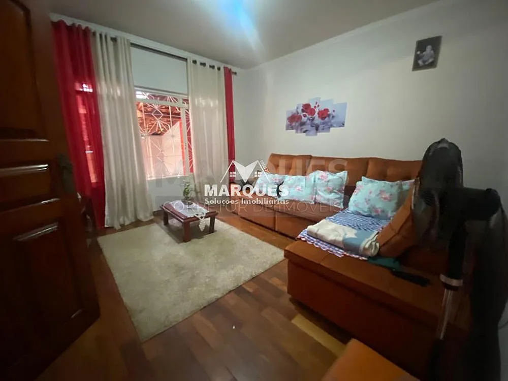 Casa, 3 quartos, 237 m² - Foto 1