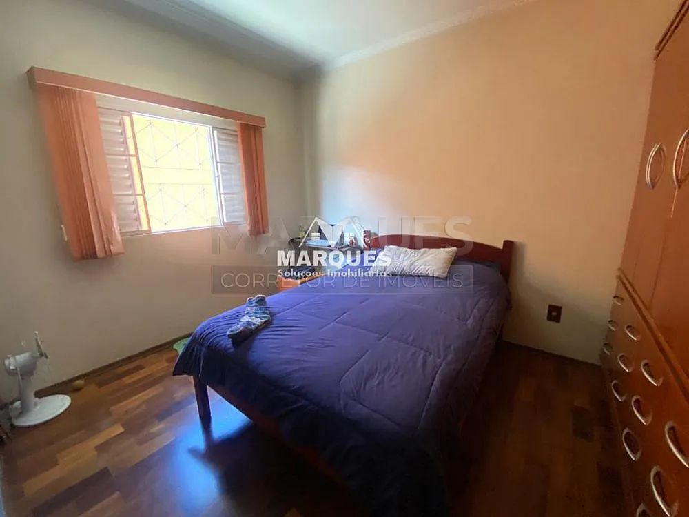 Casa, 3 quartos, 237 m² - Foto 2