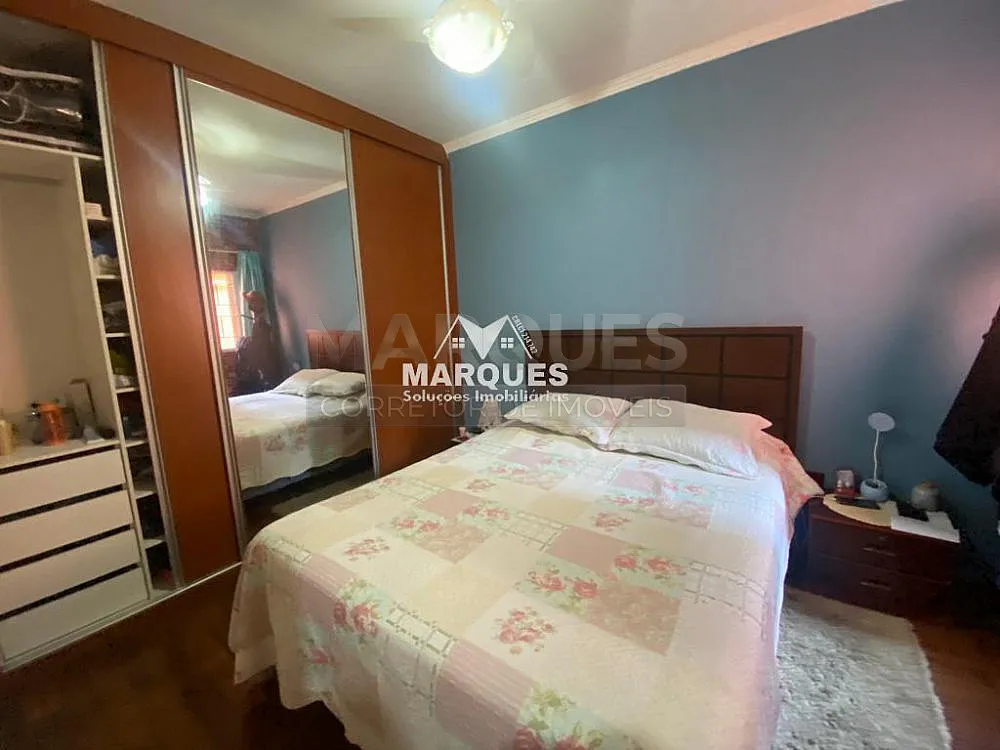 Casa, 3 quartos, 237 m² - Foto 1