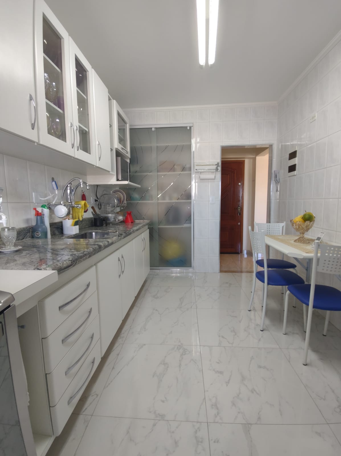 Apartamento à venda com 2 quartos, 76m² - Foto 17