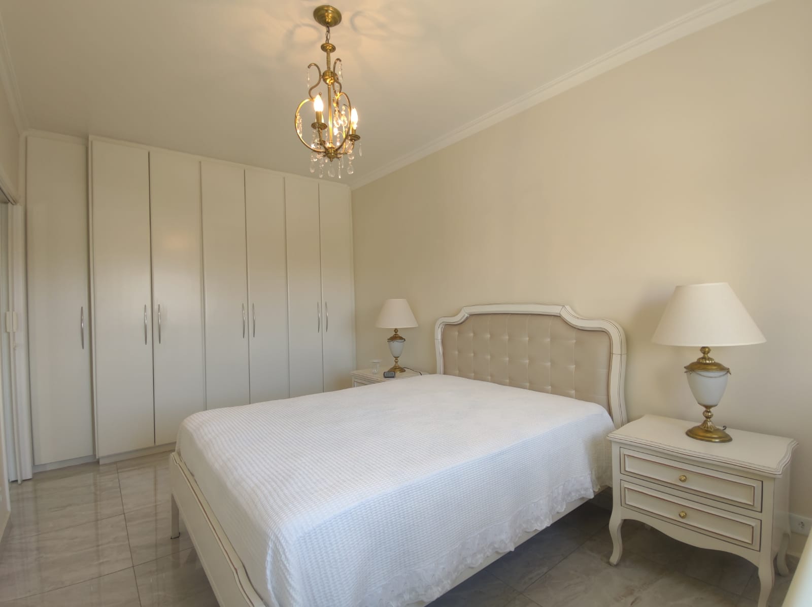 Apartamento à venda com 2 quartos, 76m² - Foto 3