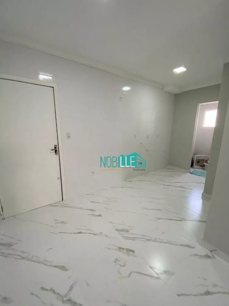 Apartamento à venda com 2 quartos, 65m² - Foto 3