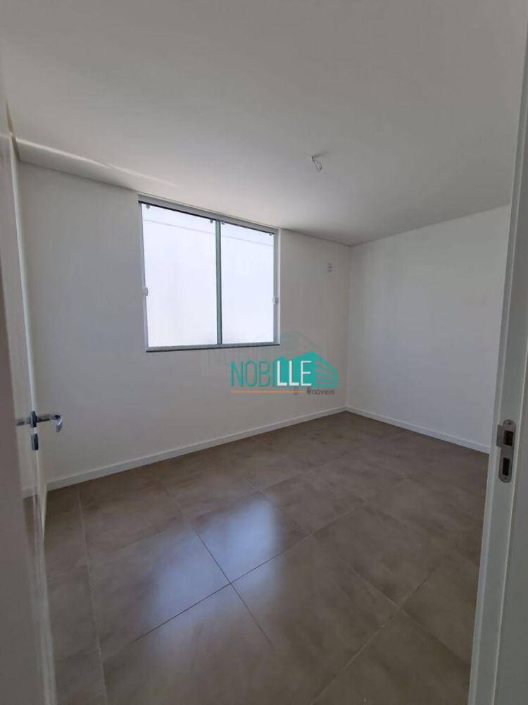 Casa à venda com 2 quartos, 129m² - Foto 3