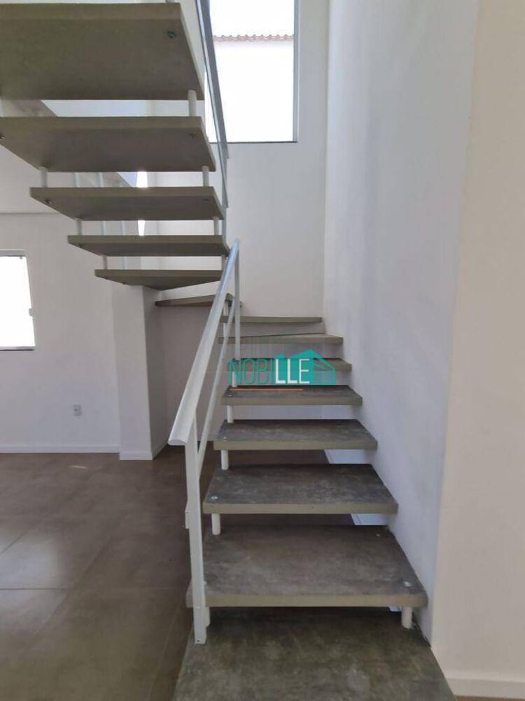 Casa à venda com 2 quartos, 129m² - Foto 4