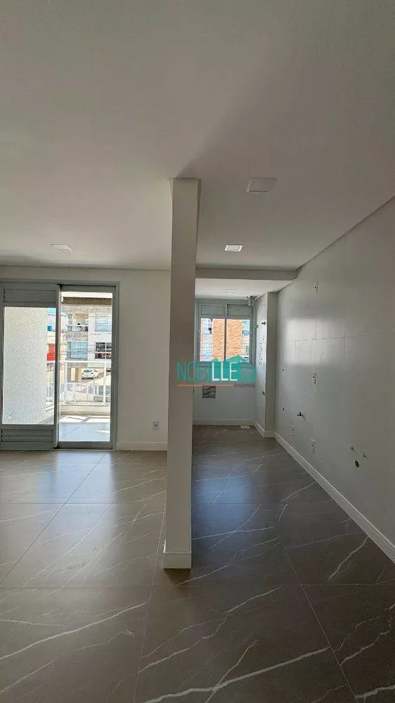 Apartamento à venda com 2 quartos, 63m² - Foto 4